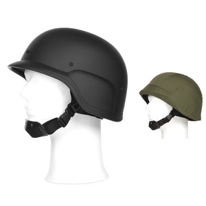 airsoft helm met camouflage covers